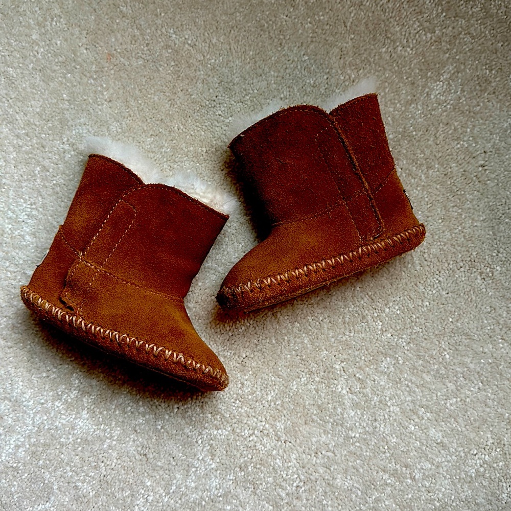 Chestnut UGG Baby Boots